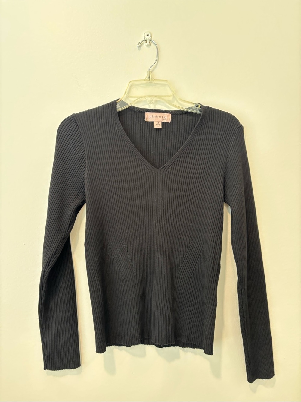 philosophy ribbed V-neck long sleeve top - black
